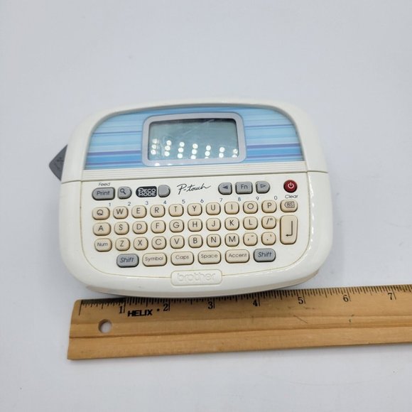 Brother Label Maker Battery Operated Machine  Tested - Picture 7 of 12